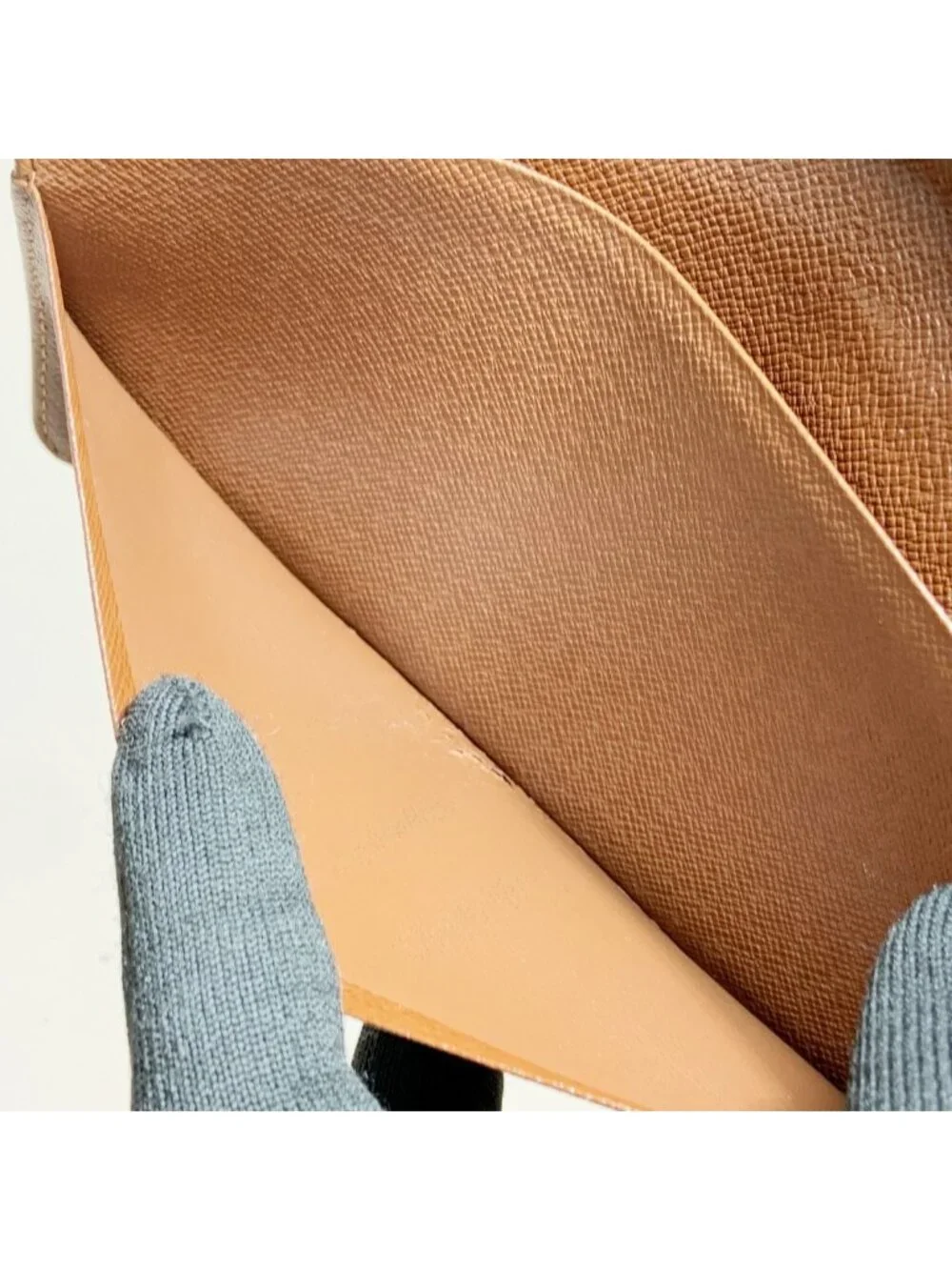 Louis Vuitton manufacturer louis